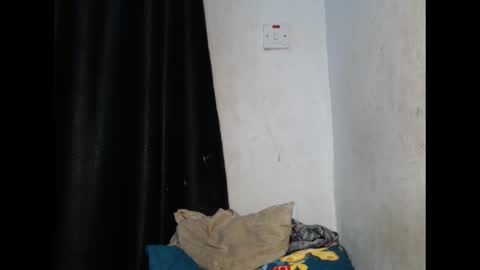 wetdrippussy7 online show from October 21, 7:06 pm