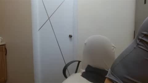 Snapshot of wetsexyladyy chatting on February 15, 9:27 am wetsexyladyy online show from February 15, 9:27 am