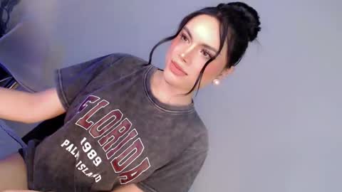 kiara online show from February 10, 8:06 am