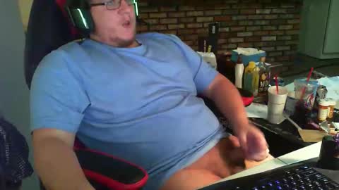 whateverdude555 online show from October 16, 11:36 pm