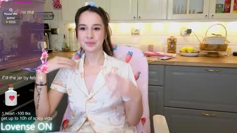 Victoria Maria online show from January 8, 7:03 am