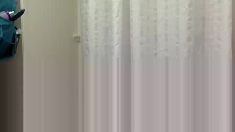 whiskerbiscuit_69 online show from December 4, 8:17 am