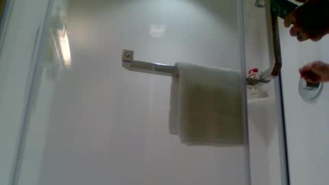 whiskerbiscuit_69 online show from January 5, 8:31 pm