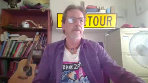 whiteboomer online show from February 3, 7:56 am