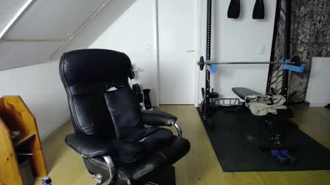 whiterabbit_86 online show from December 21, 4:25 pm