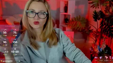 whitneypunnch online show from December 3, 8:26 am