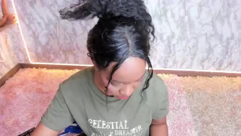 whitneyyfox online show from March 10, 3:12 am