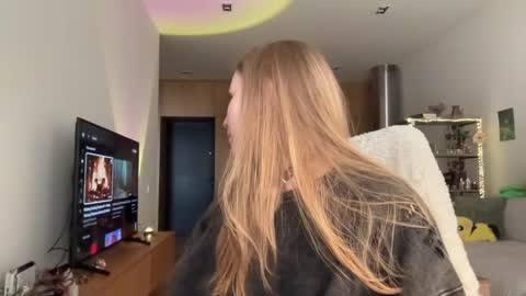 Alisa online show from February 11, 7:45 am