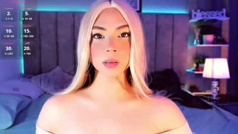 whoisshe_ online show from October 18, 7:01 am