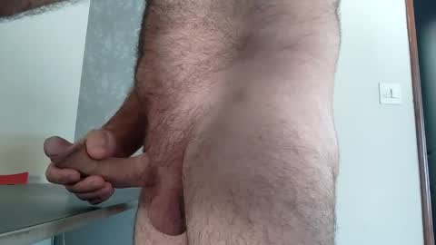 wiilbearbigcock online show from November 22, 5:00 pm