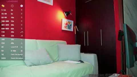 wild_col online show from October 4, 3:43 pm