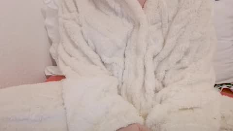 Ella online show from January 31, 9:12 pm