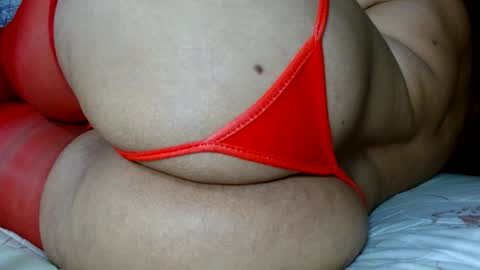 Snapshot of wildasslove4u chatting on September 19, 1:54 am Wild online show from September 19, 1:54 am