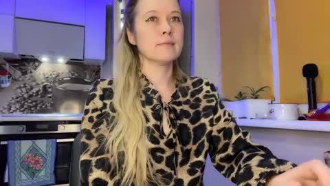 Olivia online show from January 7, 10:55 am