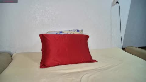 Olivia online show from December 3, 6:43 am