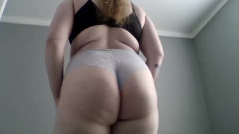 wildfantasy93 online show from September 22, 4:00 pm