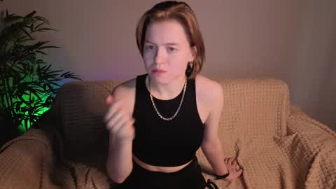 wildfoxysweet online show from May 14, 8:56 am