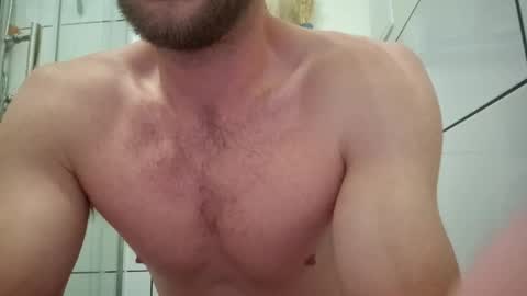 wildmike93 online show from May 13, 10:08 pm