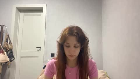 wildpeachh online show from October 23, 7:15 pm