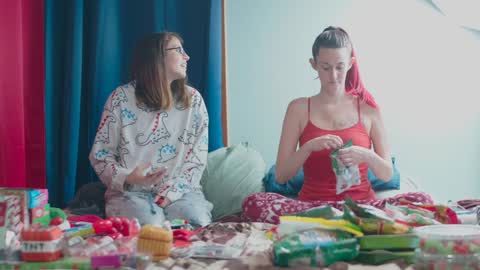 Wild unicorn in pink online show from December 25, 6:52 am