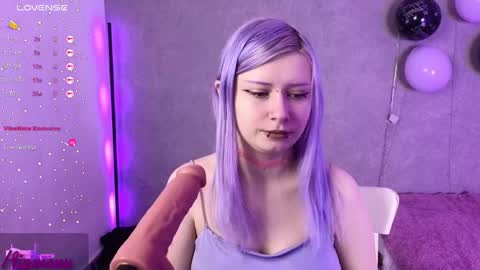 Your virtual girlfriend online show from December 6, 8:43 am