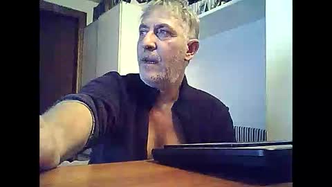 Willfire71 online show from December 2, 8:39 pm