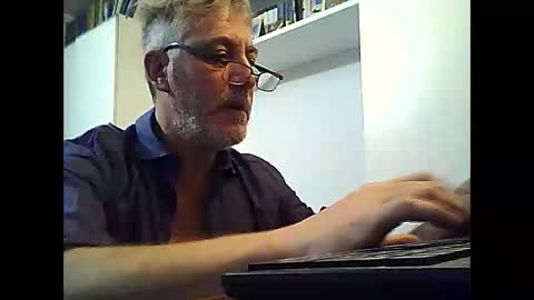 Willfire71 online show from December 8, 5:17 am