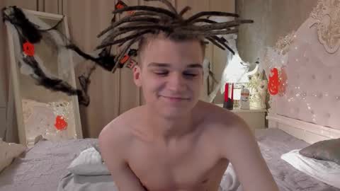 Willie online show from November 1, 10:58 am