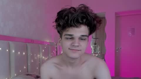 Willie online show from October 9, 10:43 am