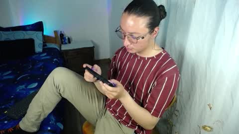 willmonkey online show from February 12, 4:49 am