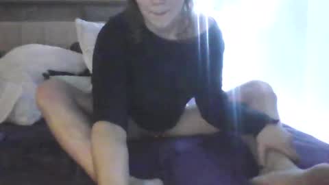 willorose123 online show from October 23, 9:55 am