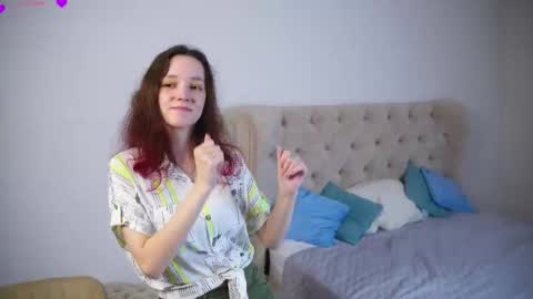 Snapshot of wilmavitanza chatting on September 19, 5:00 am for u Alise online show from September 19, 5:00 am