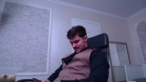 WilsonJules online show from January 17, 5:30 pm