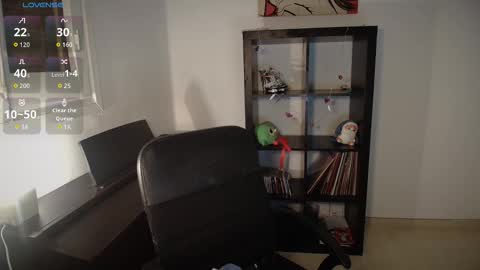 Sara online show from November 6, 8:23 pm