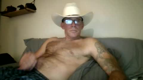 wingnutt765733 online show from October 26, 5:52 am