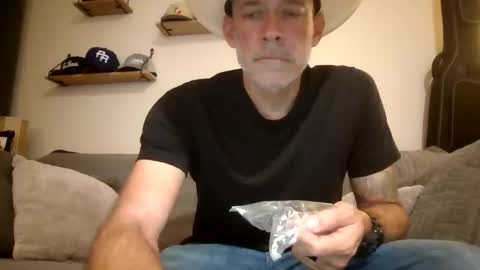 wingnutt765733 online show from February 3, 2:08 am