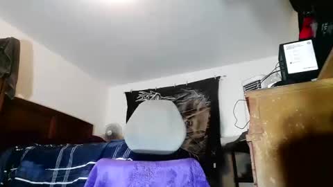 wolfman79 online show from October 22, 11:01 am