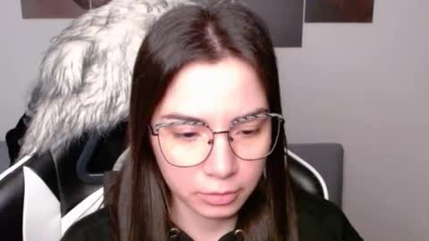 Alex online show from December 5, 4:23 am