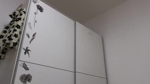 Wondergirl online show from February 12, 9:20 am