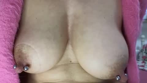 Wondergirl online show from February 18, 12:49 pm