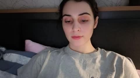 Stia online show from December 22, 7:37 am