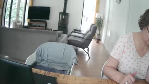 woodwurm and Snoeske online show from January 8, 11:38 am