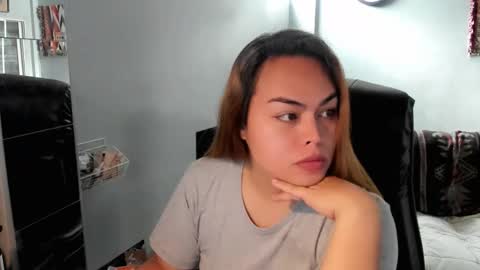 workingbabe41688 online show from November 3, 11:39 pm