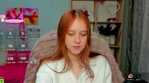 wow_emma_ online show from February 6, 1:47 pm