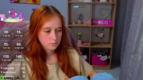 wow_emma_ online show from May 9, 1:39 pm