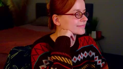 Rebecy online show from October 3, 1:52 pm