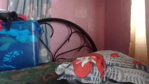 wowpussy4u online show from May 18, 1:37 am