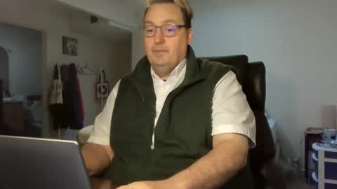 WValentinoX online show from December 3, 5:28 pm