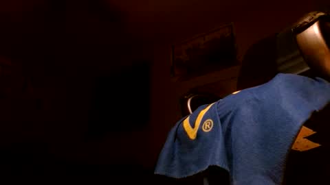 wvuguy1986 online show from December 19, 11:49 am