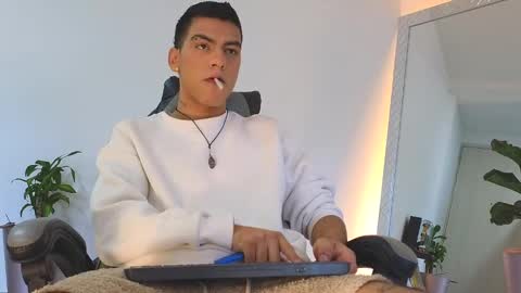 wyatt online show from October 5, 11:29 am